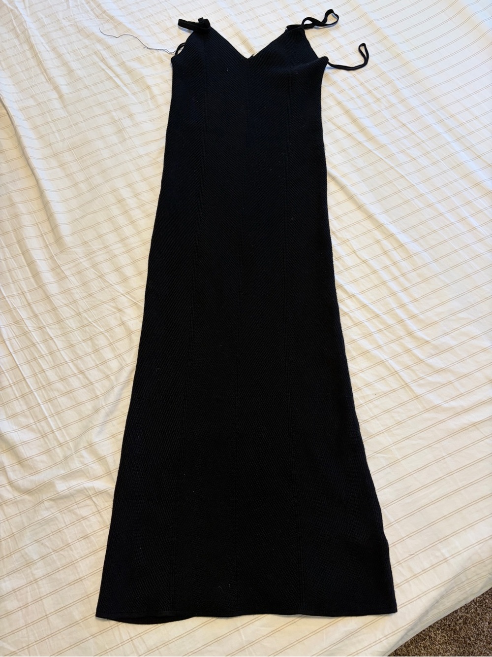 Freshman Black Ribbed Knit Cami Dress